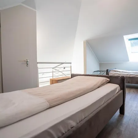 アパートホテル Cityhome Am Kurpark 4*