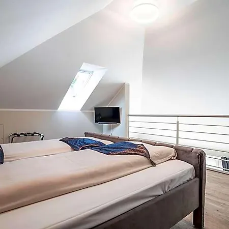アパートホテル Cityhome Am Kurpark 4*