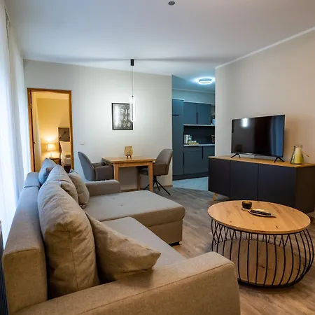 アパートホテル Cityhome Am Kurpark 4*